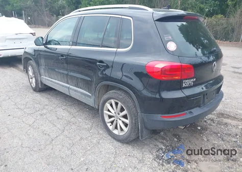 2017 Volkswagen Tiguan 2.0T Wolfsburg Edition из США, поврежденный, VIN WVGSV7AX3HK037795